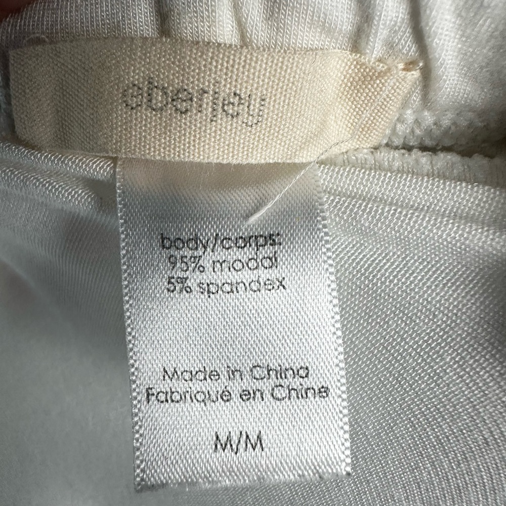 Eberjey Women’s Pajama Set – Size Medium - Picture 13 of 14